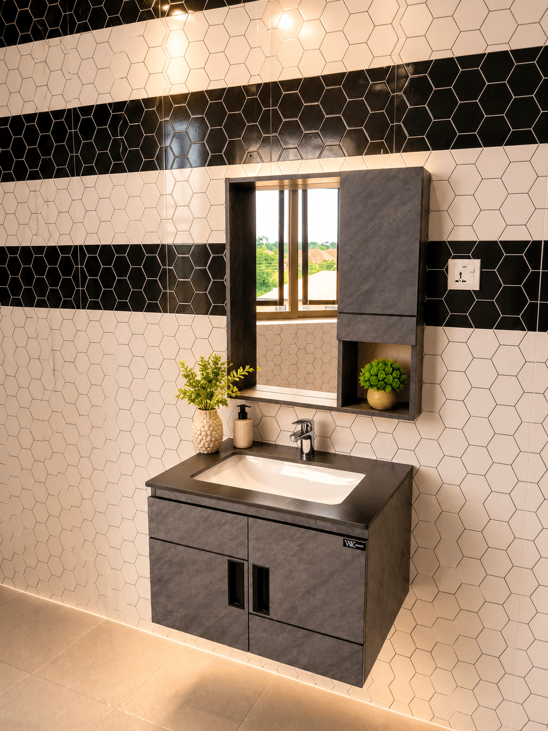 Master Suite thumbnail 3